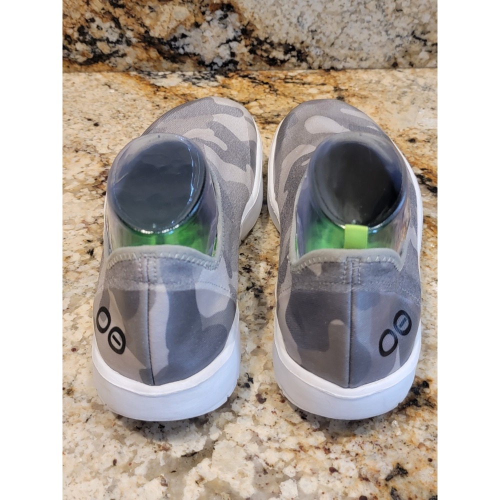 OOFOS Women's 10M Oomg Eezee Low Shoes Camo Walking Shoes - Picture 5 of 8
